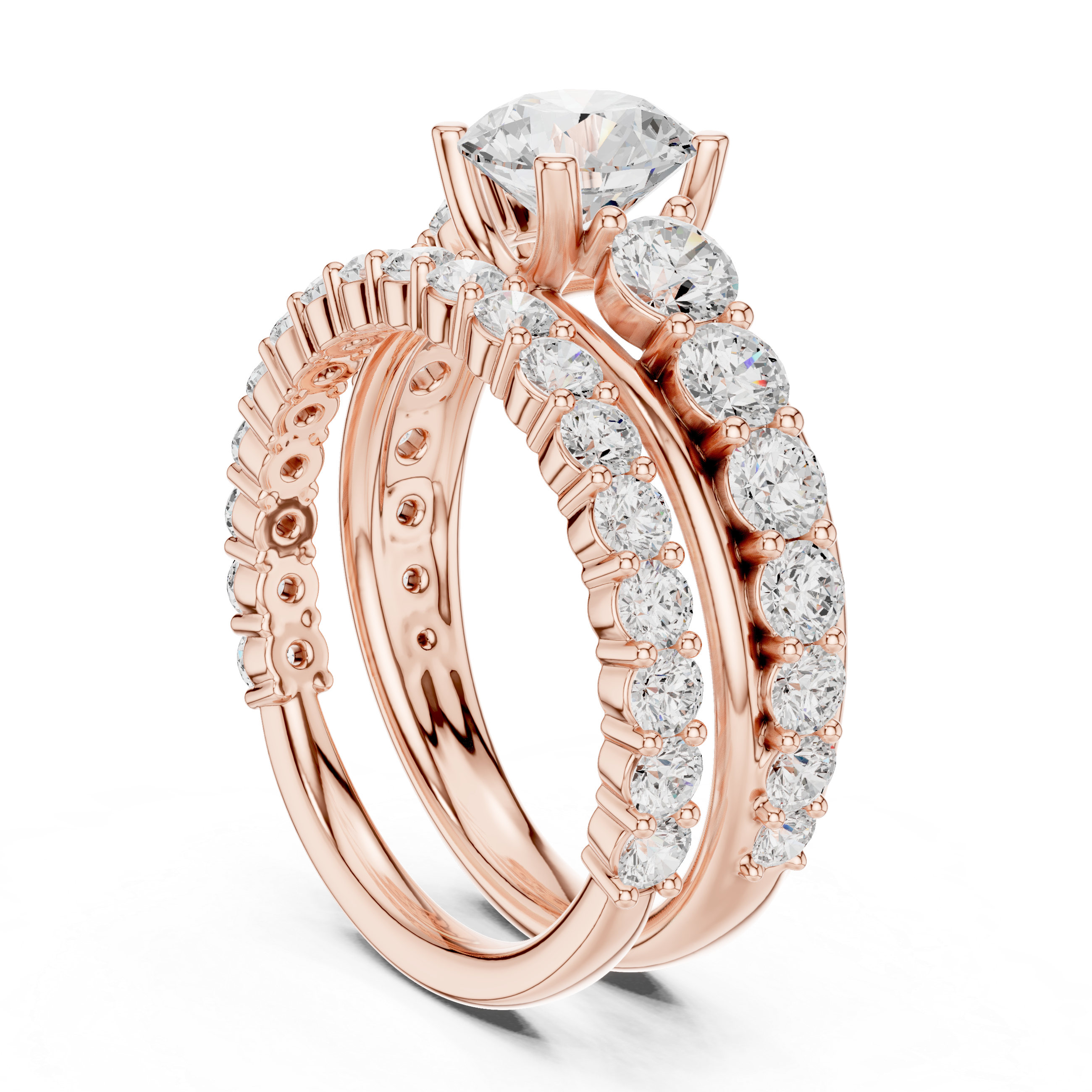 Round-Cut Diamond Halo Ring with Graduated Pav‚ Band