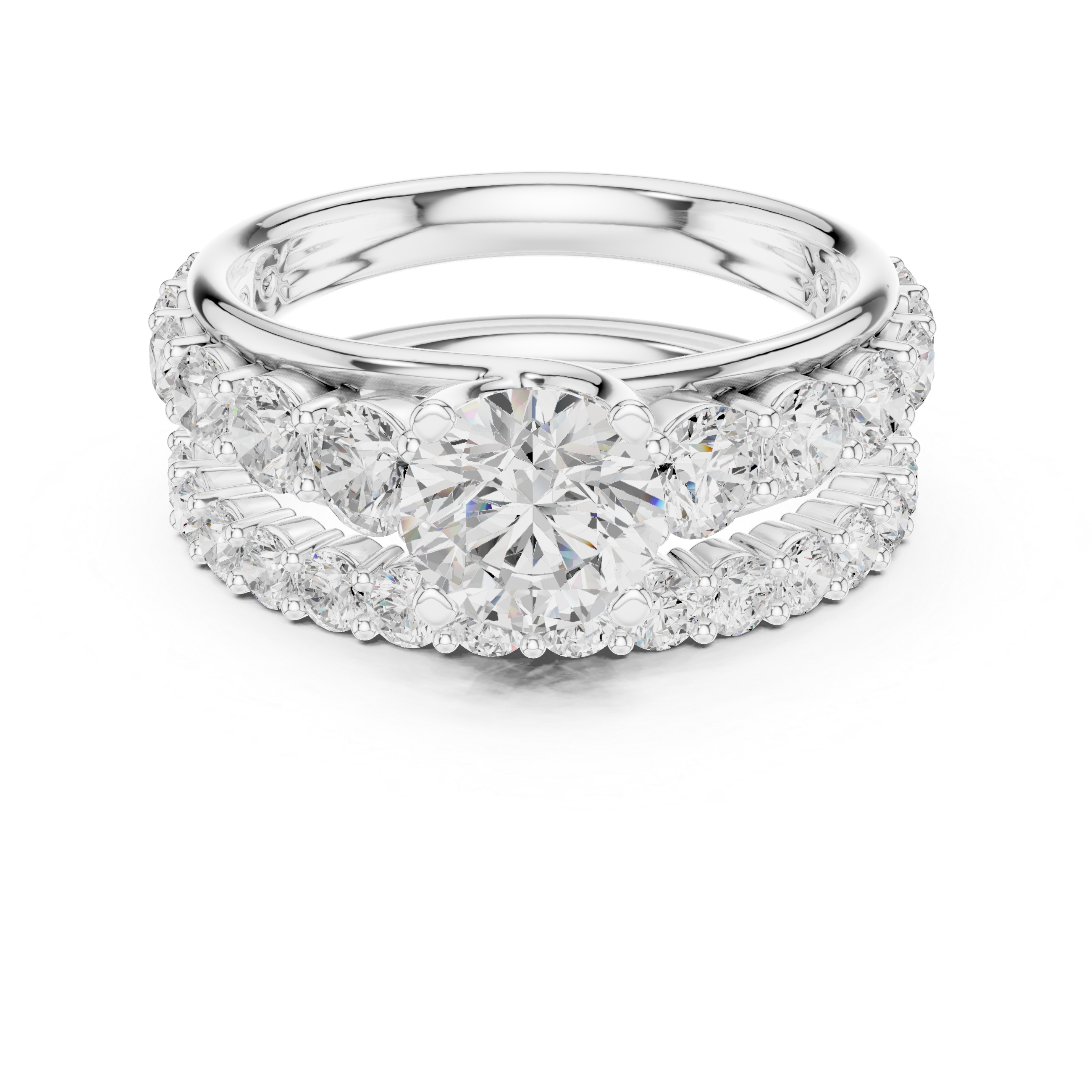 Round-Cut Diamond Halo Ring with Graduated Pav‚ Band
