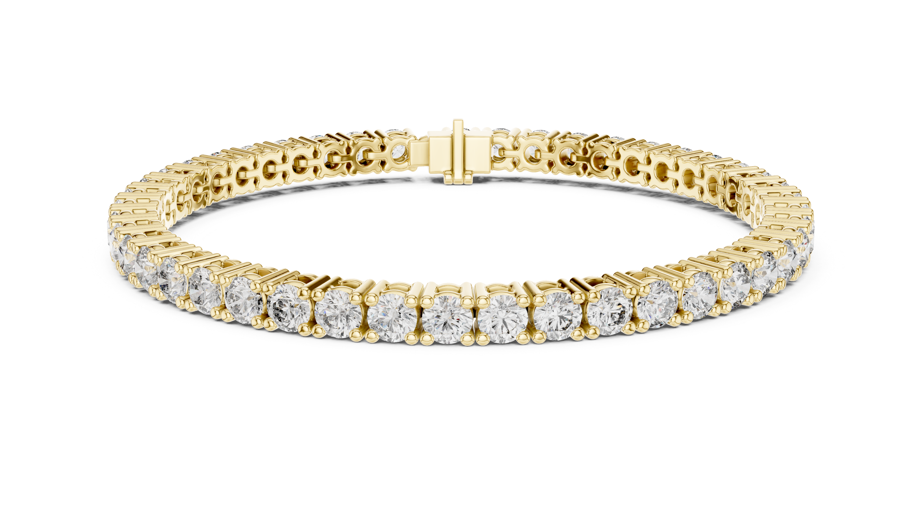 Bracelet with round diamonds in a tennis style.