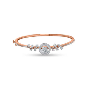 Lustrous Loop Trilogy Bracelet