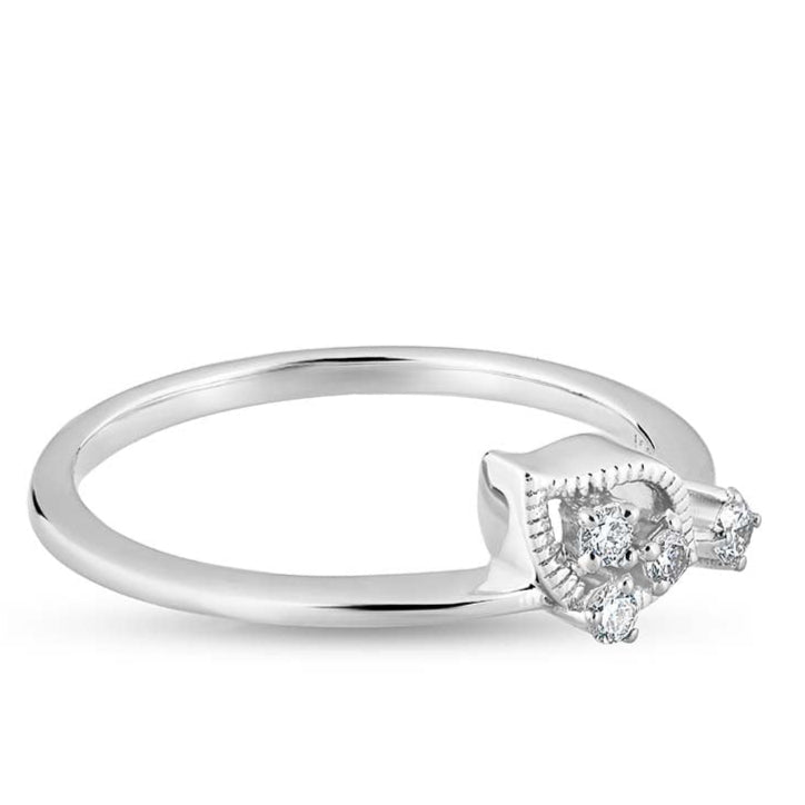 Pristine Petal Brilliance Ring