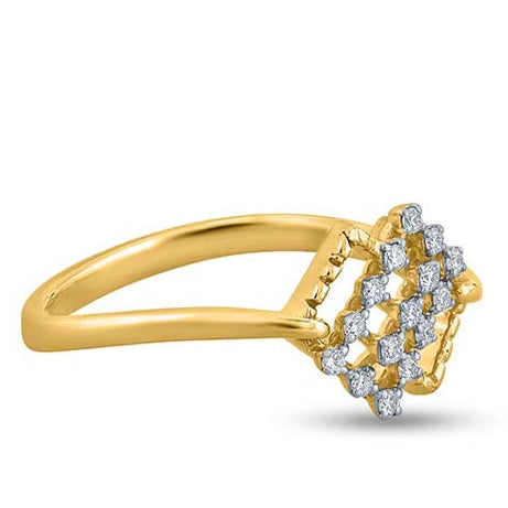 Symmetry Entwined Radiance Ring